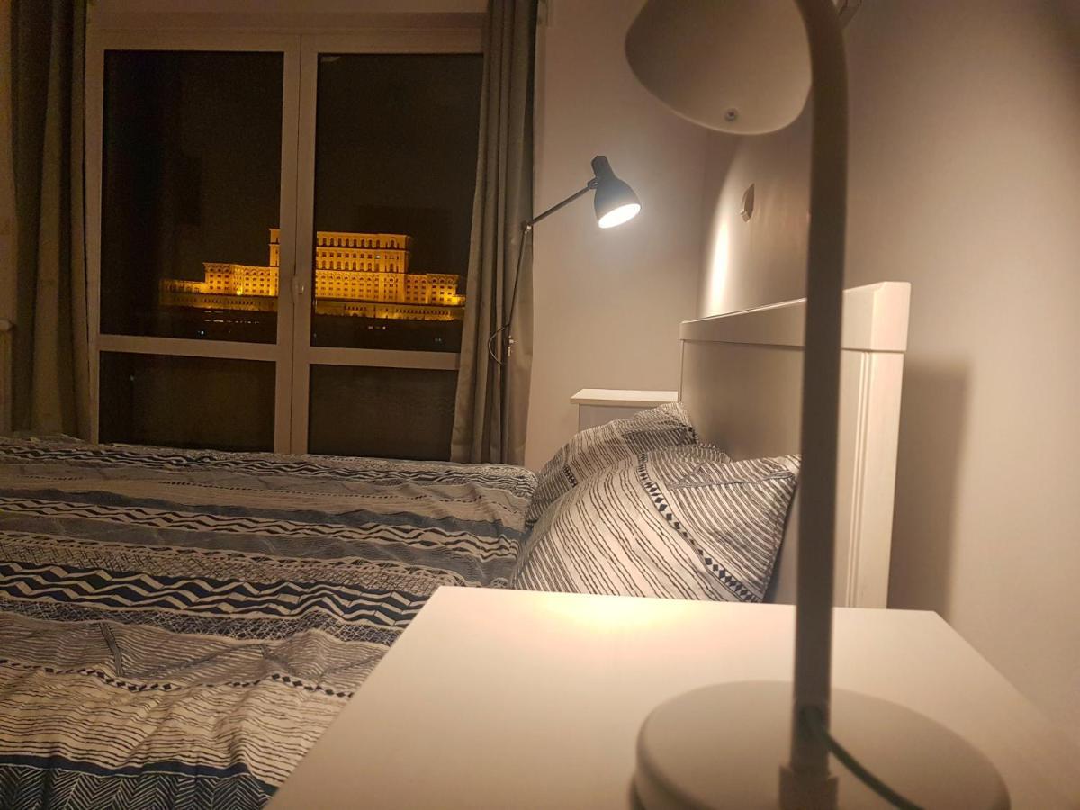 Apartment With Amazing View Near Old Town Boekarest Buitenkant foto