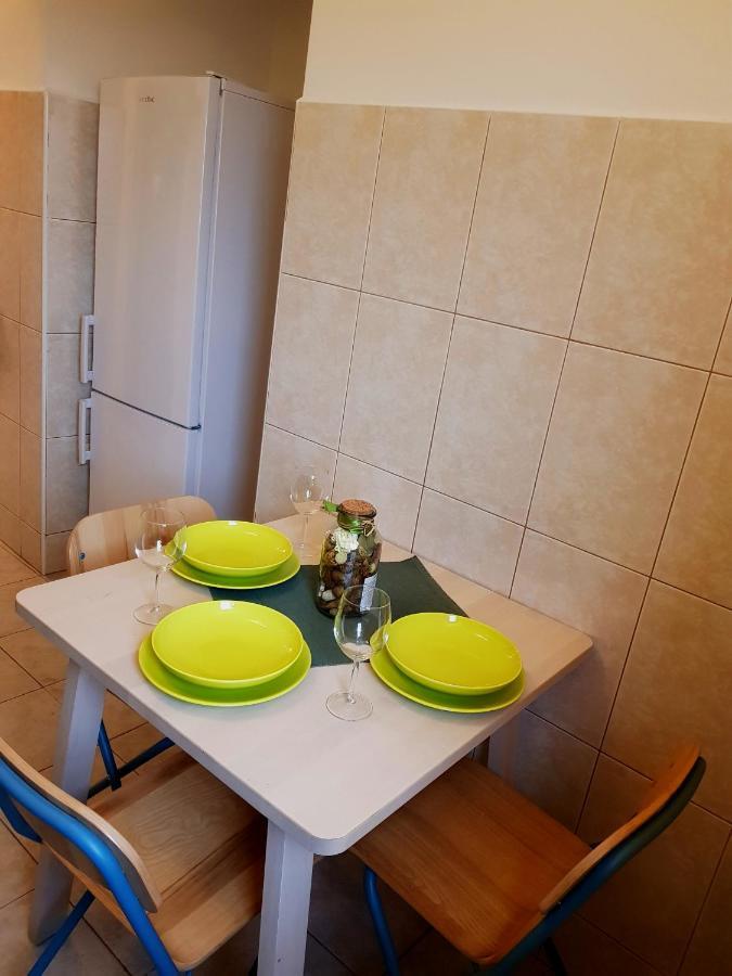 Apartment With Amazing View Near Old Town Boekarest Buitenkant foto